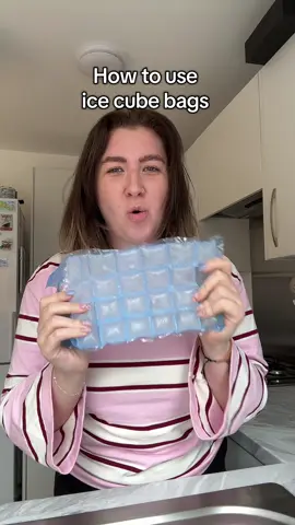No need to rip them into pieces, you can make them into one big bag!  #icecubebags #mumhack #partyhacks #review #smallspacesolutions 
