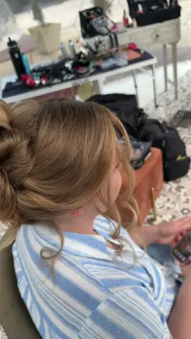 Creating updos, with volume, texture & body 🎀 #weddinghair #weddinghairstyle #updos #updostyles #updohairstyle 