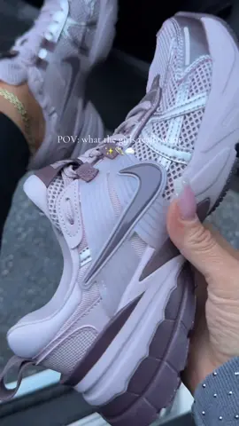 Comfy beautiful sneakers ✨ True to size  #nikev2k #sneakers 