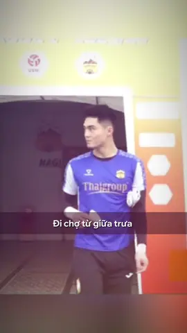 Nhà cửa em đã lau 🤭 #trantrungkien #đtqgvn #clbhagl #u23vn #thumontrungkien 
