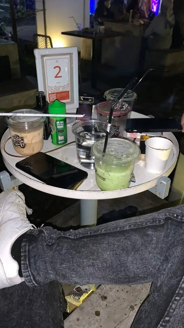 #nongkrongmalam #xybca #storywhatsapp #storyprank #caffe 