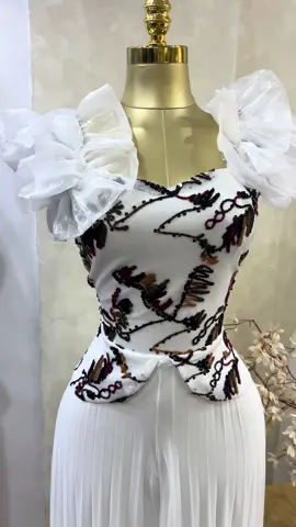 Jumpsuit available in Uk size 14,16,18,20 Call/text 0545565094 to order Find our walk in store at East Legon Shiashie opposite Jagermeister or beside IPMC #slay #shopnow🛍 #rozyscollection #weddingguest #gowninspiration 