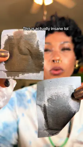 OILY GIRLS??? Did you see this?? #oilyskin #blottingpaper #blottingsheets #oilymakeup 