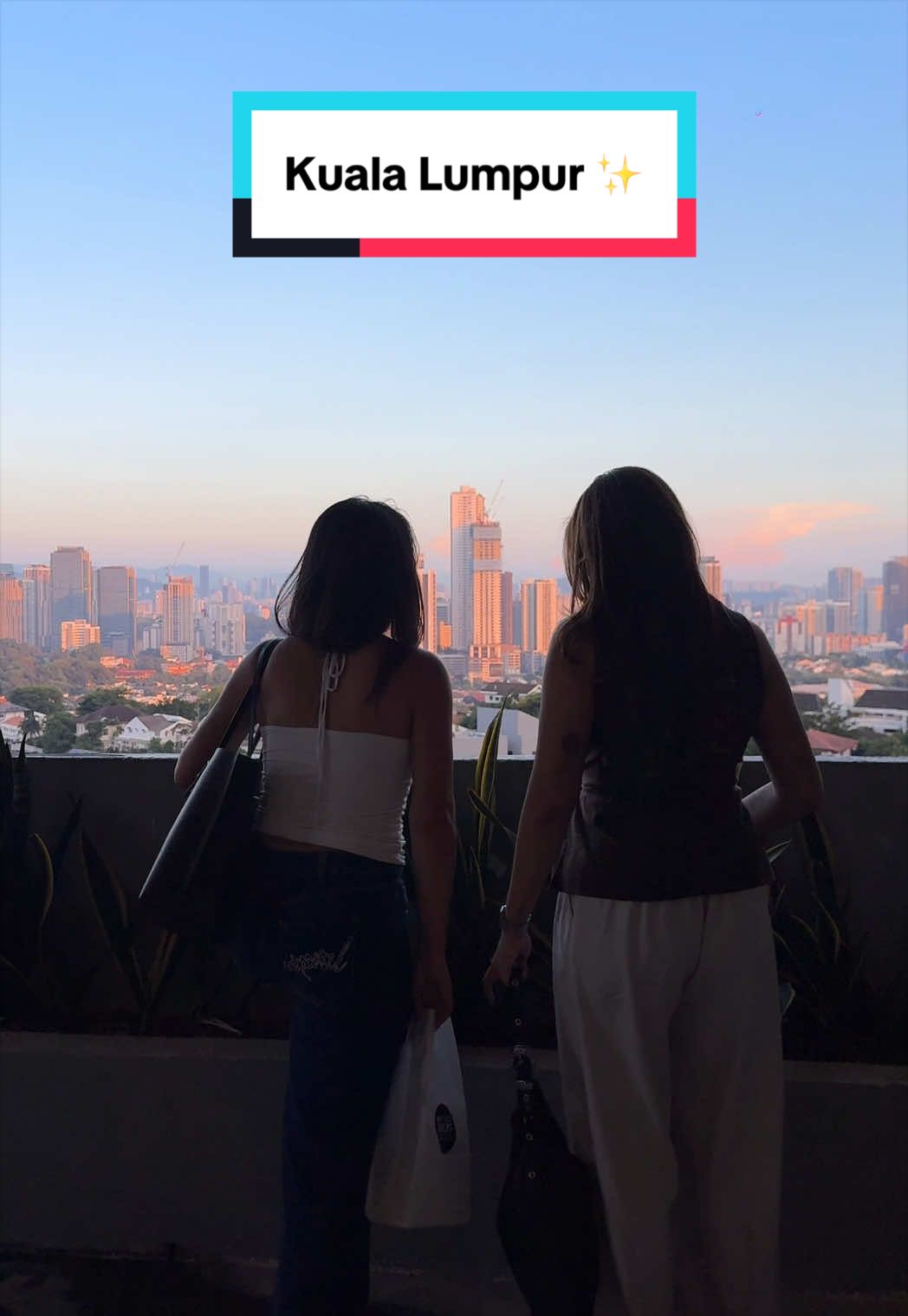 lama ga ketemu, skalinya ketemu di Kuala Lumpur😌