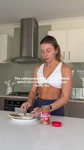 One tablespoon of Biscoff is 15g, and about 90 calories 👀 all those little licks, bites and handfuls, they count!! Before assuming your metabolism is broken or dropping calories lower… log the untracked extras first 👀