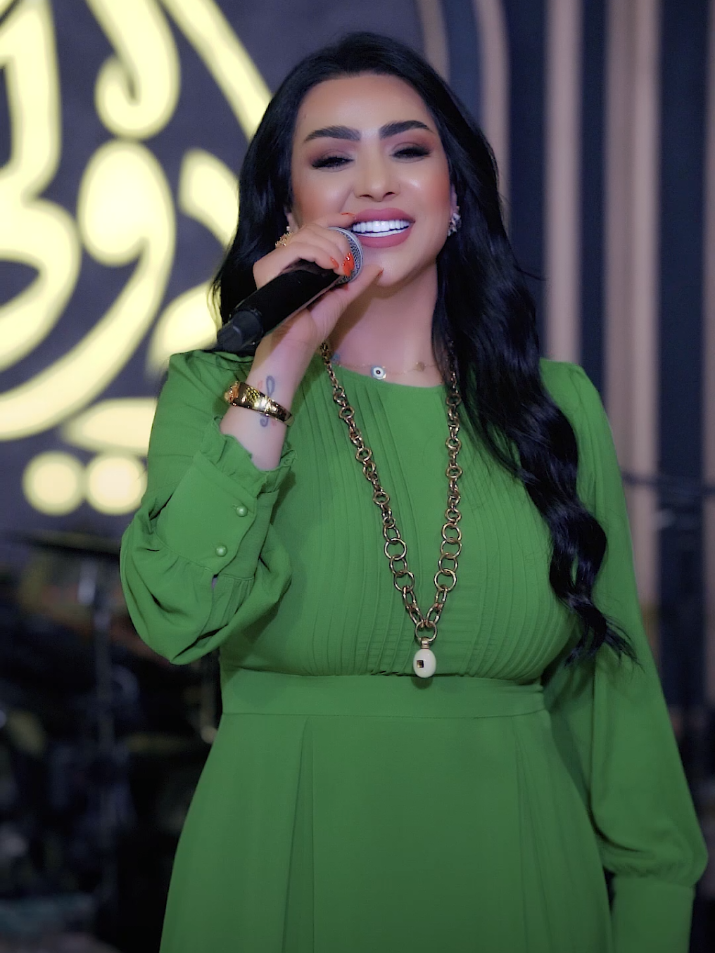عسل البغدادي 🔥  #هوكربركو #عسل_البغدادي