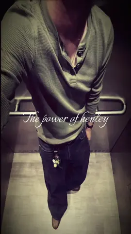 longsleeves but chic #henley #style #henleylongsleeve #cleanfit #longsleeve 