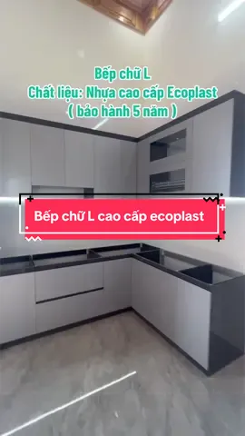 Bếp chữ L cao cấp Ecoplast. Chống nước tuyệt đối, không ẩm móc và mối mọt.  #nhuacaocapecoplast #noithatbepdep #noithatnhua #tunhuadailoan #xuhuong 