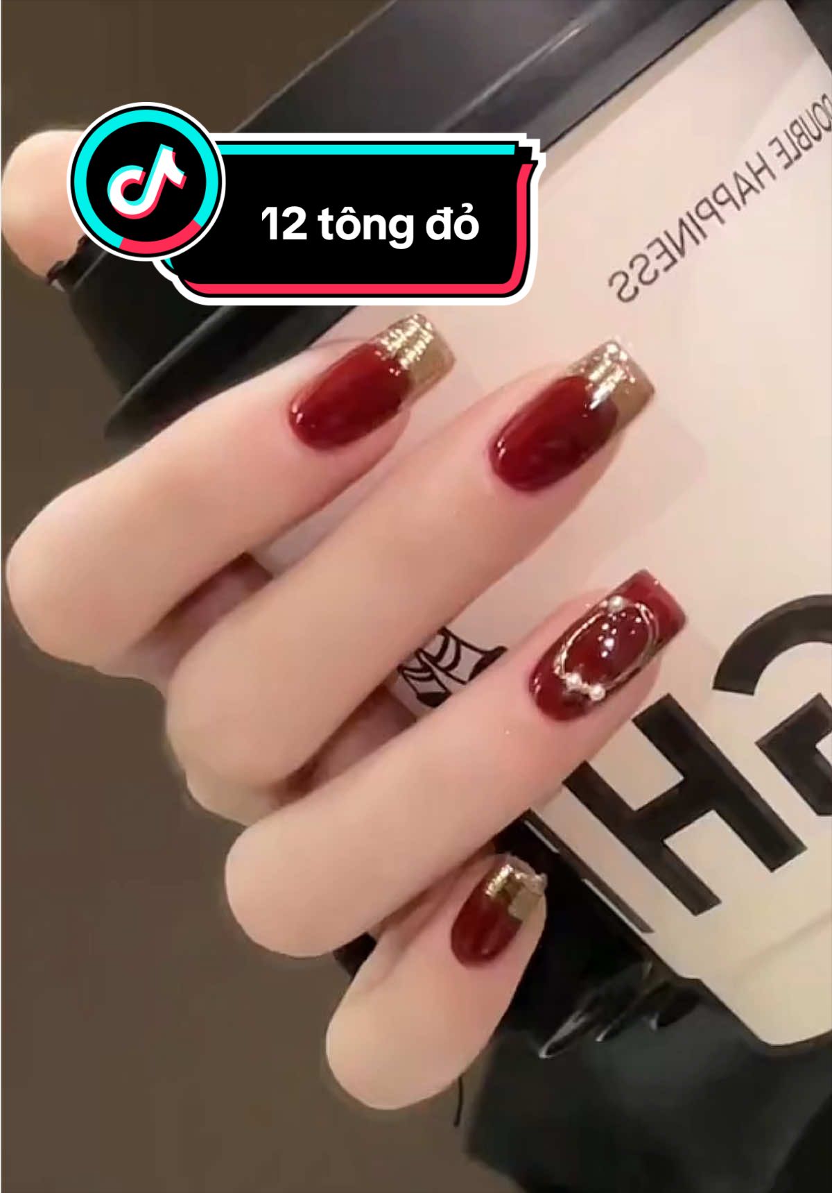 Tone đỏ không bao giờ lỗi thời #songel #tôngdo #tonedo #nails #sonthach 