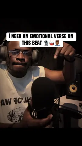 Comment ‘‘LOVE’’ if you can do justice to this beat 🥁🎙️