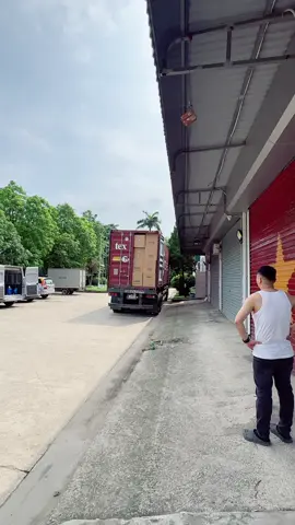 Khởi động ngày lễ nào các bạn