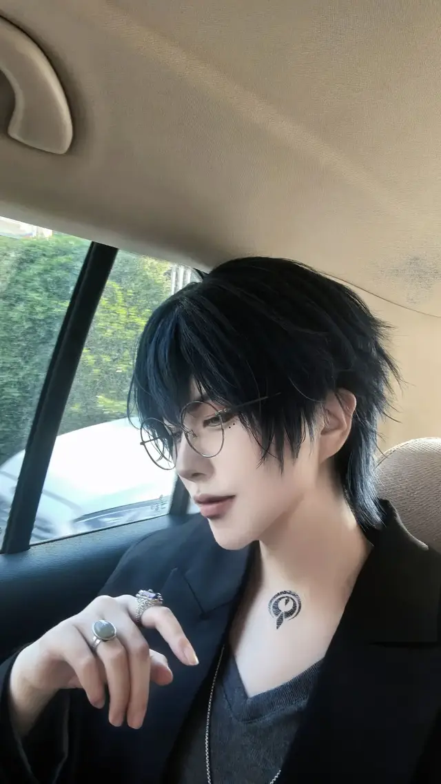 How many times has Young Master Liu returned to his country this time?  The ninth time to go out Liu Xiao  #liuxiao #时光代理人 #linkclick #cosplay 