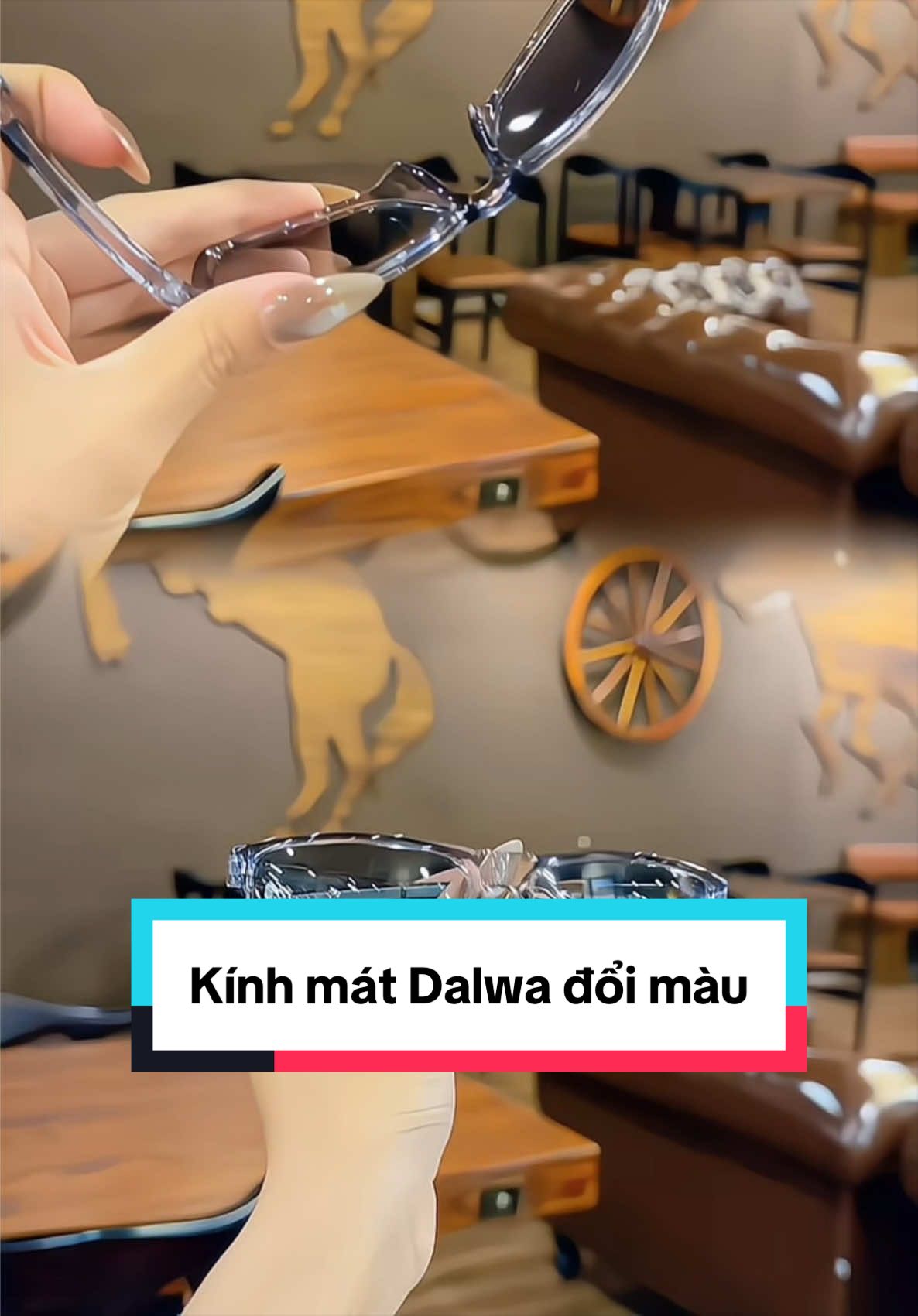 Kính mát Dalwa đổi màu đi ngày đêm  @Quỳnh Chi (mắt kính)  @Quỳnh Chi (mắt kính)  #kinhdoimau #kinhram #kinhphancuc #salevuisandealsanhdieu #TikTokShop55 