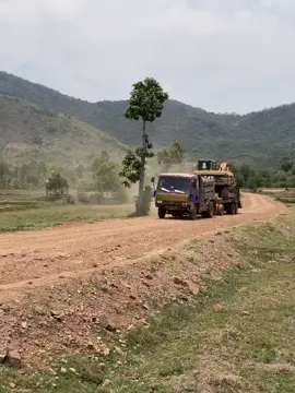 ##fyp #foryou #ស្រលាញ់ការរាប់អាន🔰🚥🚚🔰 #🥹🥹🚜#សុំ❤️ម្នាក់មួយមកok🙏❤️❤️ 🚜🥹