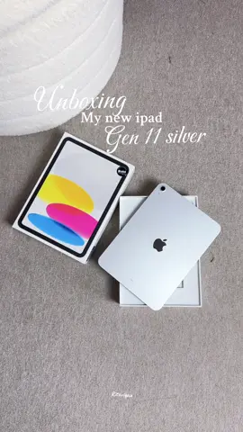 Finally i got the silver ipad , masyaAllah Tabrakallah 🤍 #ipad #ipadgen11 #unboxing #ipadpro 