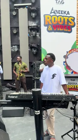 Sound check for tonight’s #AbeekaRootsAndVibes is done and gets are open. Incase you didn’t get a ticket online, you can come with cash at the entry point. Ordinary is 50k, 1.5 and 3m for a table of 4 and 8 respectively. See yall in a bit                             . #tiktokuganda🇺🇬🇺🇬🇺🇬 #fyp #abeekaband 