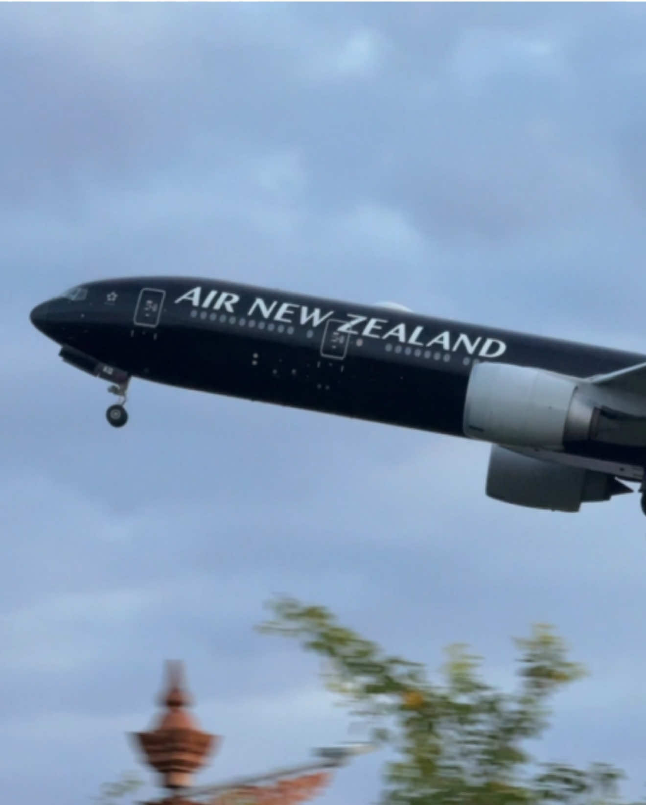 The best Boeing 777 Livery,Blacky🔥🔥🔥#aviation#planespotting#foryoupage#baliairport 