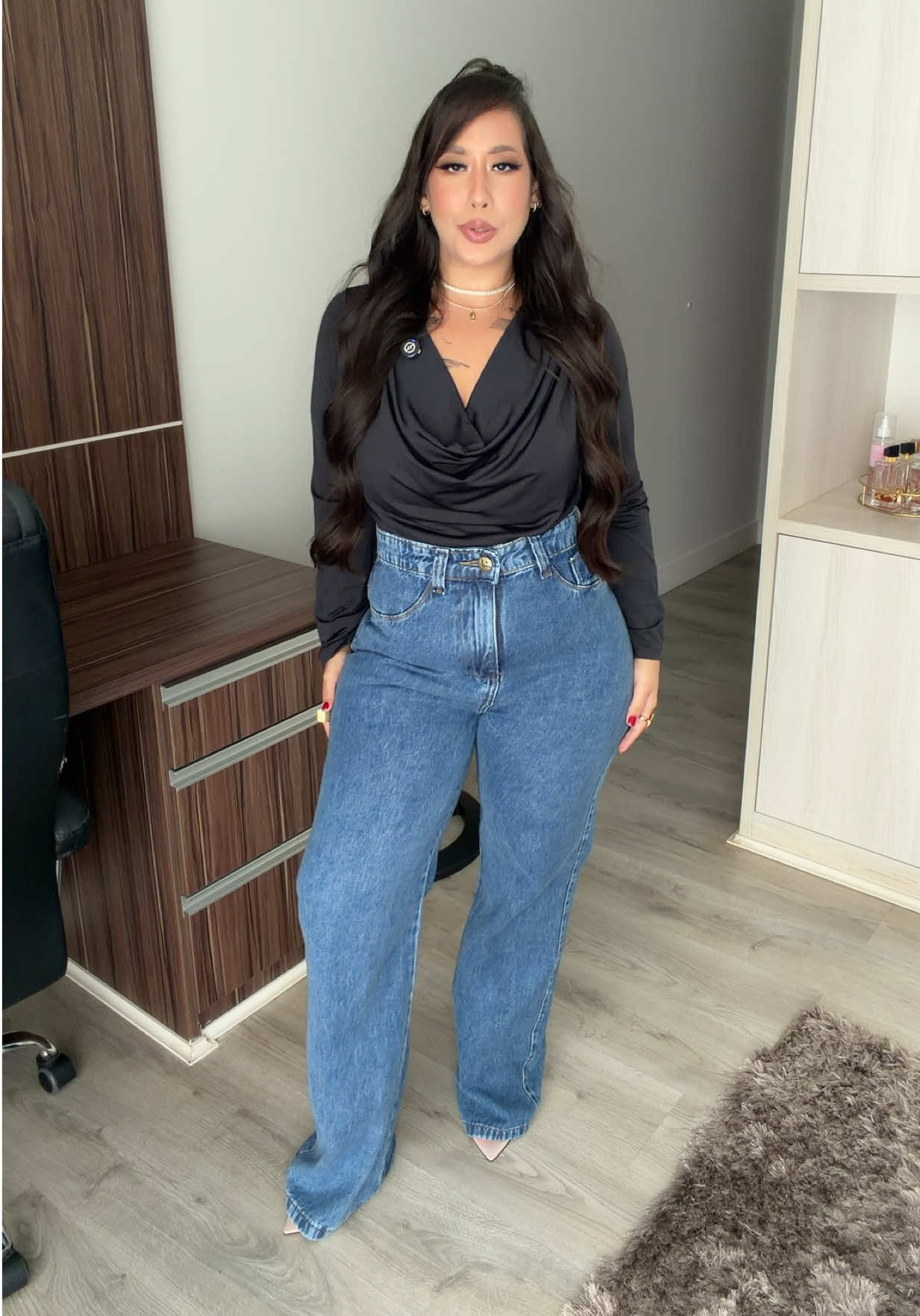 Já quero outras lavagens dessa Wide Leg 🥹 veste do 38 ao 50 e eu uso a 46 ❤️