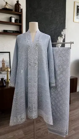 Setelan kebaya modern banyak pilihan warnanya juga🤍#setelankebaya #bajuwisuda #bajukondangan #fyp #setelanwanita 