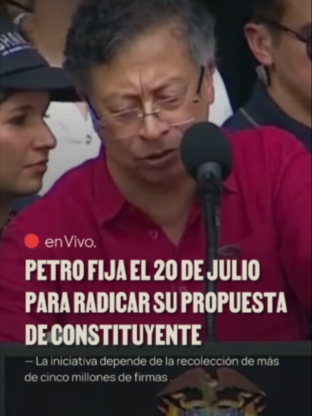 #LaSillaEnVivo En su discurso del 1 de mayo en Medellín, el presidente Gustavo Petro anunció que el próximo 20 de julio presentará ante el nuevo Congreso el texto de su propuesta para la Asamblea Nacional Constituyente, fecha que coincide con la instalación del nuevo Congreso. El presidente dijo que la presentación del proyecto depende de la recolección de más de cinco millones de firmas y que se presentará al nuevo congreso “porque este no fue capaz de asumir su misión histórica”. En su cuenta de X, el mandatario insistió en que la propuesta busca incorporar garantías para derechos fundamentales y avanzar en reformas sociales, políticas y judiciales.