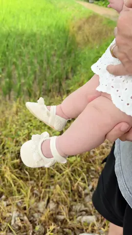 Giày xinh cho các tiểu công chúa 🍓#giaytapdichobe #giaytapdi #giaybegai #giaytapdibegai #xh 