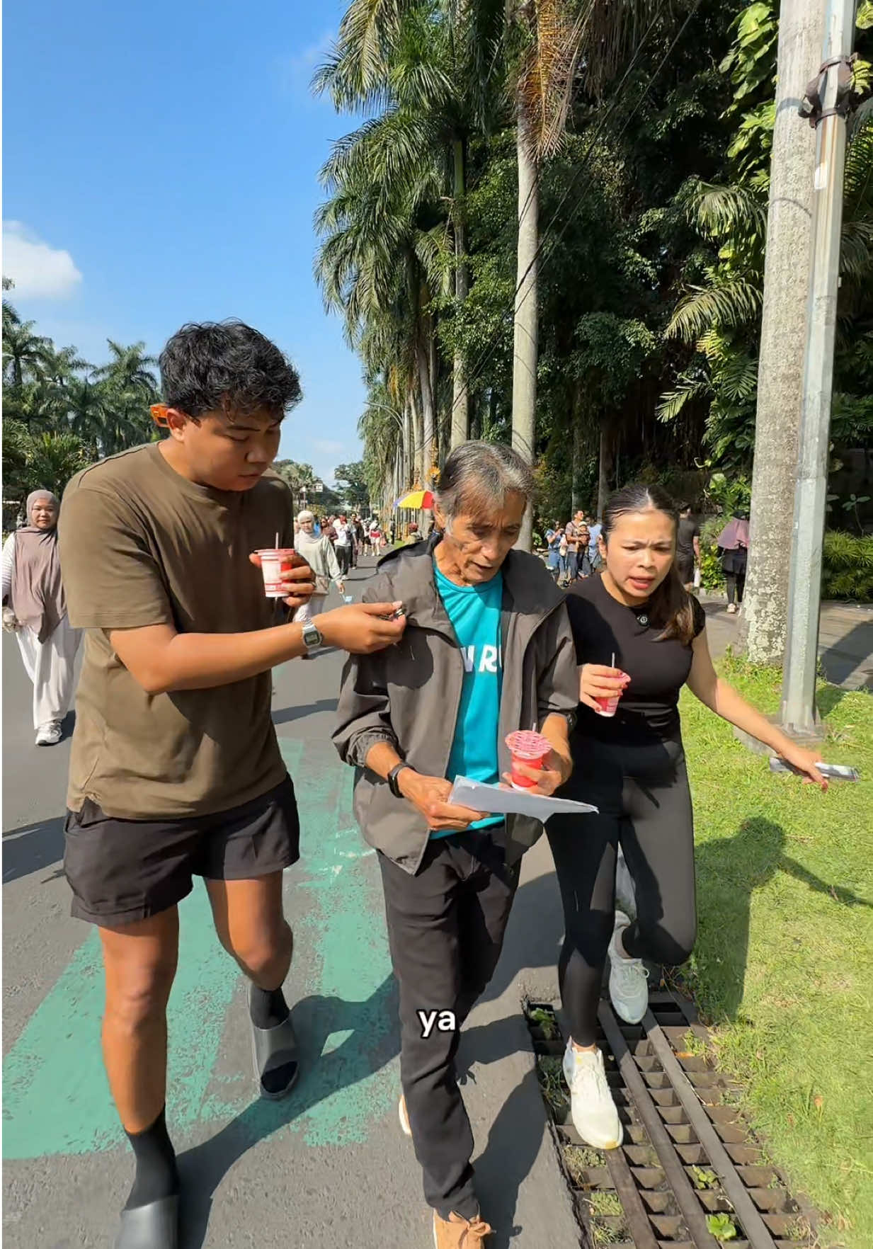 car free day lagiii #glohandtiar 