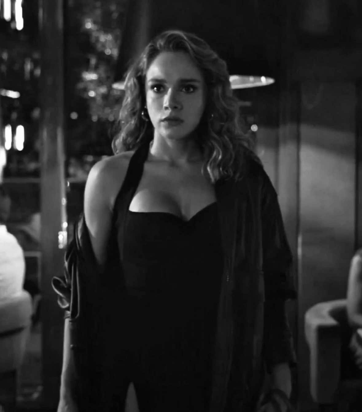 غيرتها تجننن😂 #miraydaner #bizebişeyolmaz #aklal #fyp 