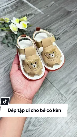 [Form nhỏ tăng 1 size] Dép SanDal Tập Đi Có Kèn Thêu Gấu Cho Bé Đế Mềm Nhẹ Êm Chân Chống Vấp Chống Trơn Trượt Mẫu Mới nhất #depchobe #deptapdi #deptapdibetrai #deptapdicoken #sandaltapdi 