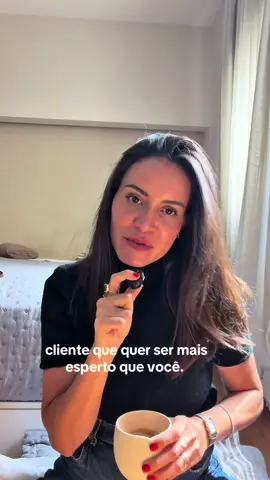 mais uma história {estranha} no mundo da empreendedora aqui. Vc já caiu em algum assim?  #vendas #empreendedora #motivation #clientes 