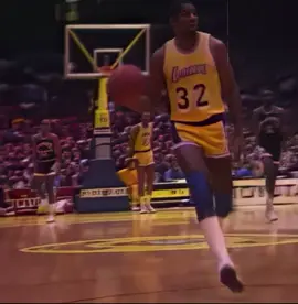 This is why they call him Magic #NBA #magicjohnson #lakers #nbahighlights #losangeleslakers 