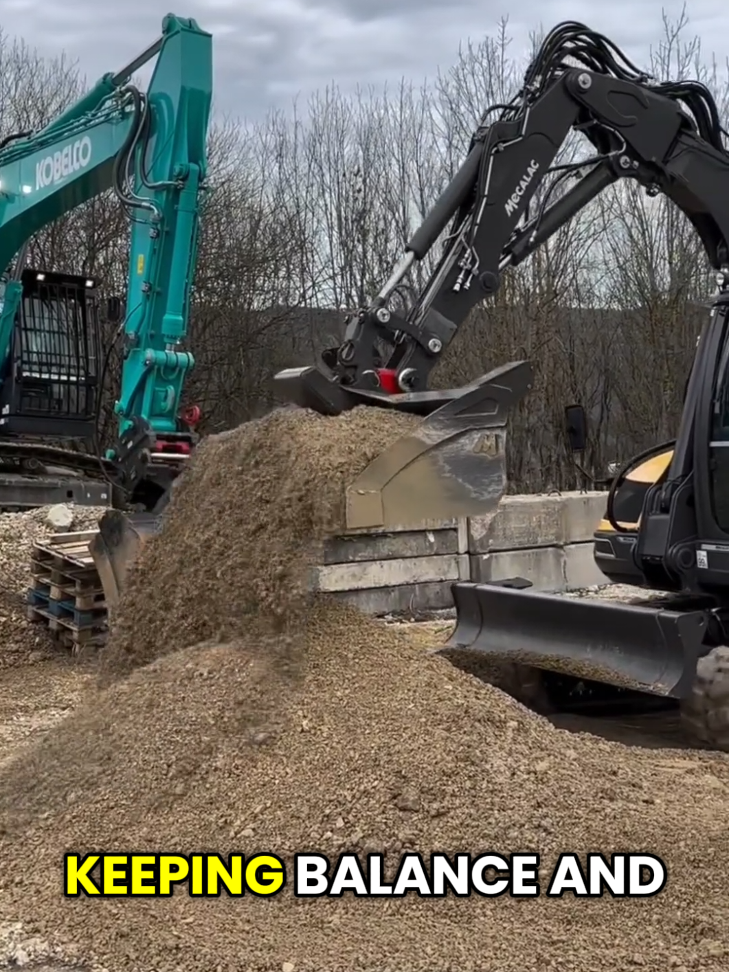 #usatoday #excavator #heavymachinery 
