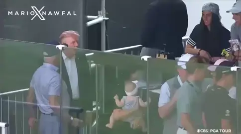 President Trump stopping to meet with fans in the Championship Final round at Trump TRUMP IS LOVED BY EVERYBODY#BreakingNews #Trump #Florida #Politics #USA 
