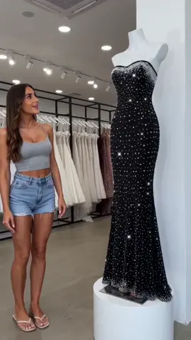 Omg this dress is shining ✨#nice #dress #TikTokFashion #beautiful #omg 
