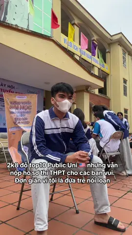 Ảnh vào bàn tư vấn mà không sợ chúng tôi suy nghĩ à @William  #2k8quyettamdodaihoc #classup  #thptquynhcoi #huongnghiep 