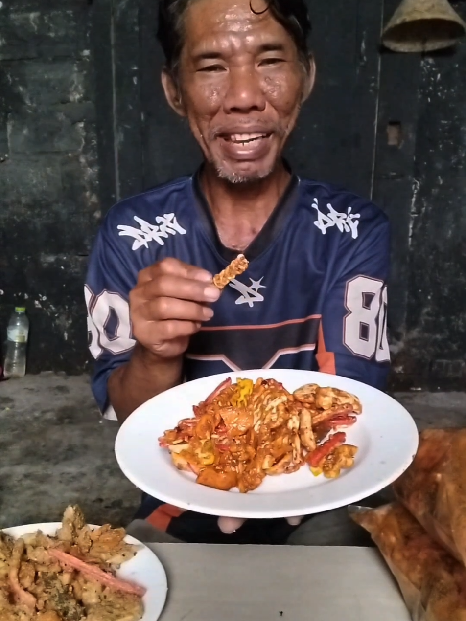 seblak kerihg kerupuk campur bumbu kavcang pedas #fyp  #vidiomukbangviralditiktok  #donatviralabahgeboy  @NGABRET.ID 