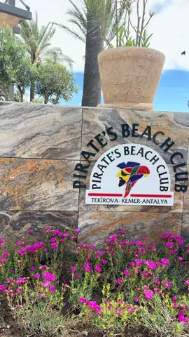 Pirates Beach Club 5* Текирова, Кемер, 50 м до моря Шумный и активный отель располагается на самом берегу моря. Отель рассчитан на туристов с детьми — здесь самая известная детская анимация. Для родителей — ночной бар в стиле пиратской пещеры. Гостей ждут небольшие комфортабельные номера. 🛫Алматы-Турция 📅 11 мая - 17 мая  🌊 6 ночей  🍽️ Ультра All Inclusive 🌿  standard garden view room - 2 взр. 💵 850 000тг #turkey #antalya #side #tour #kemer 