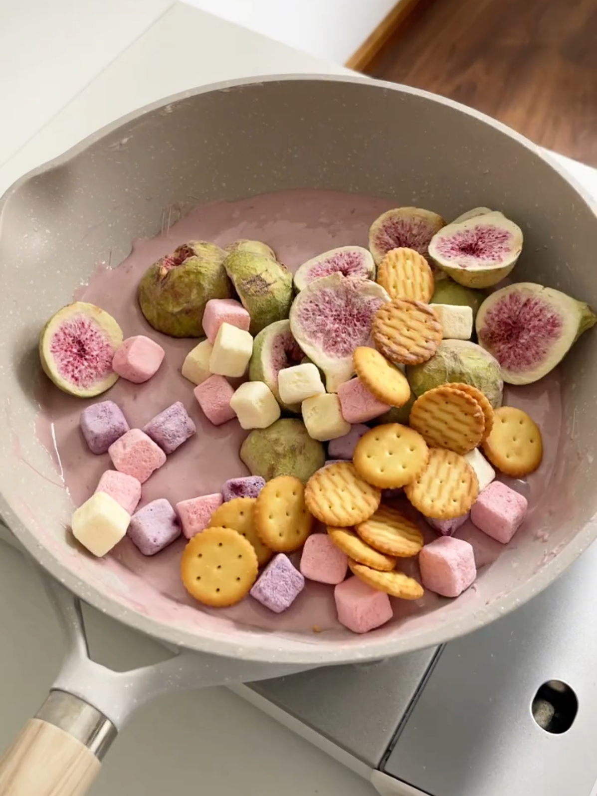 Make grape snowflake crisp with me 