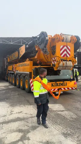 LIEBHERR LTM 1750