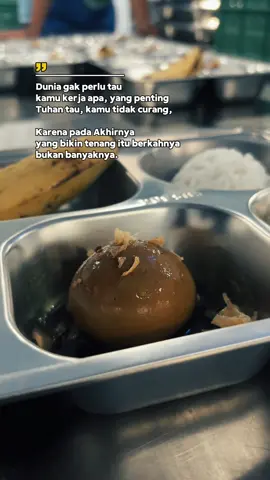 Dunia gak perlu tau kamu kerja apa? Yang penting Allah tau kamu tidak curang👍🏻🔥🔥#makanbergizigratis #sppgsetiamekar07 #makansehat #anakbangsa 