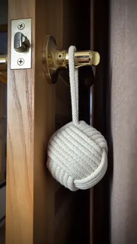 Стоппер для двери из шнура #творчество #своимируками #DIY #handmade