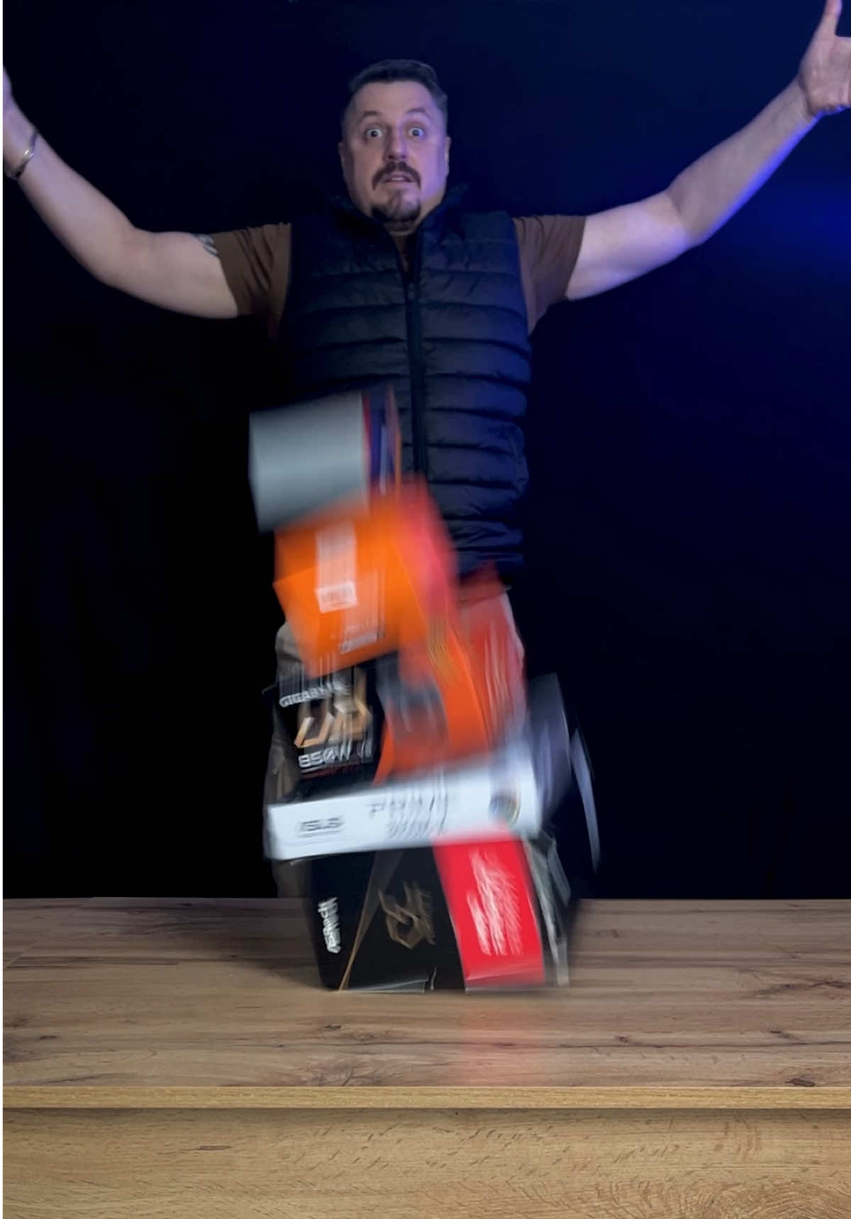 RYZEN 5 7500f  + RX 6900 XT 16Gb ☑️Корпус:  Aerocool Dryft  ☑️К-ть вентиляторів:  Fan 4x12cm, 2x14cm ARGB +HUB   ☑️Блок. Жив:  Gigabyte 850W  80+ Gold   ☑️Процесор:  Ryzen 5 7500f    ☑️Охолодження процесора:  ID-Cooling SE-214-XTS ARGB ☑️Мат. Плата:  MB Socket AM5: Asus Prime B650M-K  ☑️Оперативна пам'ять:  DDR5 2x16GB G.Skill Aegis 5 6000MHz ☑️SSD диски:  SSD: 1 Tb (M.2) Western Digital Green SN3000   ☑️Відеокарта:  AsRock AMD Radeon RX 6900 XT 16Gb OC Formula              💰Сума готової збірки ПК з урахуванням послуг: 63 800 грн (05,05,26р) 📱 Telegram канал: @megapcofficial 👨‍💼Контакти для зв'язку: ⌨️ Telegram: @megapc_lutsk 📩megapc.lutsk@gmail.com Графік роботи: ⏰ Пн-Пт: 9:00–17:00 (консультації з 10:00) 🛏 Сб-Нд: вихідний.