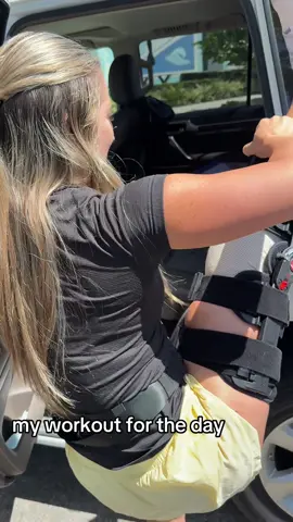 how do non-flexible people get in and out of the car? #acl #aclrecovery 