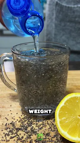 Don’t mix chia seeds with sparkling water !  #recipes #naturalremedy #homeremedies #chiaseeds #sparklingwater 