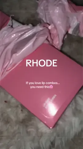 this phone case just makes sense 🤍 never losing my lip combo again #rhode #rhodecase #tiktokshopfindsfyp #whatsinmybag #thatgirllessentials 