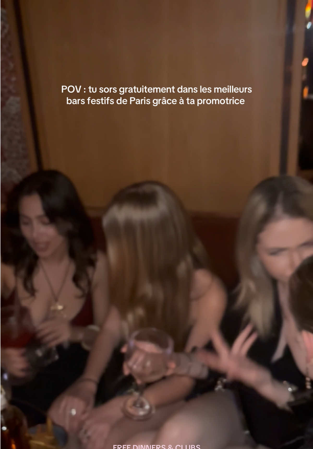 💌 Tu veux rejoindre ma Guestlist VIP sur Paris ? DM moi sur ig @leas.events 🥂🪩 Dîners festifs offerts & accès VIP aux meilleurs clubs sur Paris 🇫🇷, Londres 🇬🇧 & Miami 🇺🇸  #freedinner #restaurants #paris #gratuit #guestlist