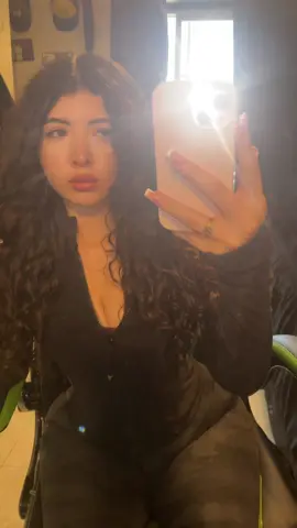 Hi