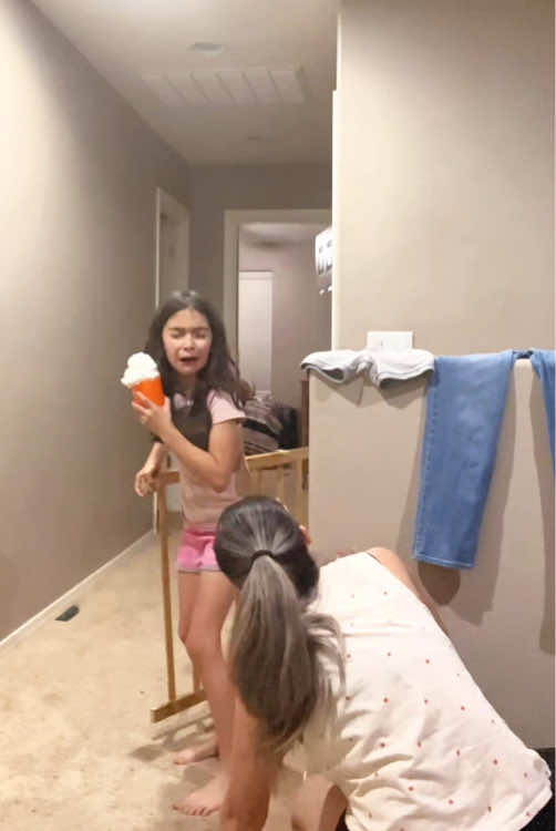 Their reaction was just too cute 🤣🤣🤣#funnyvideo #foryou #fyp #funnytiktok #scared 