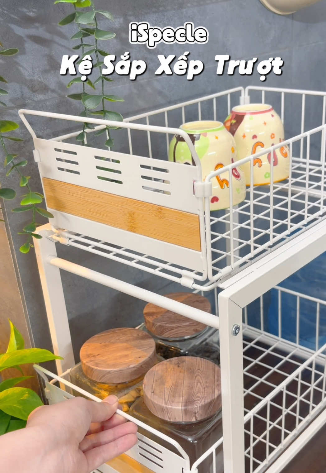 Ôi chiếc kệ trượt vừa xinh vừa gọn , kệ để dưới bếp quá là chân ái #ketruotdanang #ketubep #ke2tang #giadungtienich #iSpecle 
