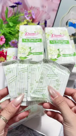 Băng vệ sinh Diana #bangvesinhhangngay #bangvesinh #bangvesinhdiana #diana #dianaleparfum 
