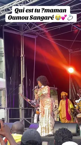 @Oumou Sangaré #oumousangare #oumousangarefans24 #oumousangareoofficiel  #bi_furu 